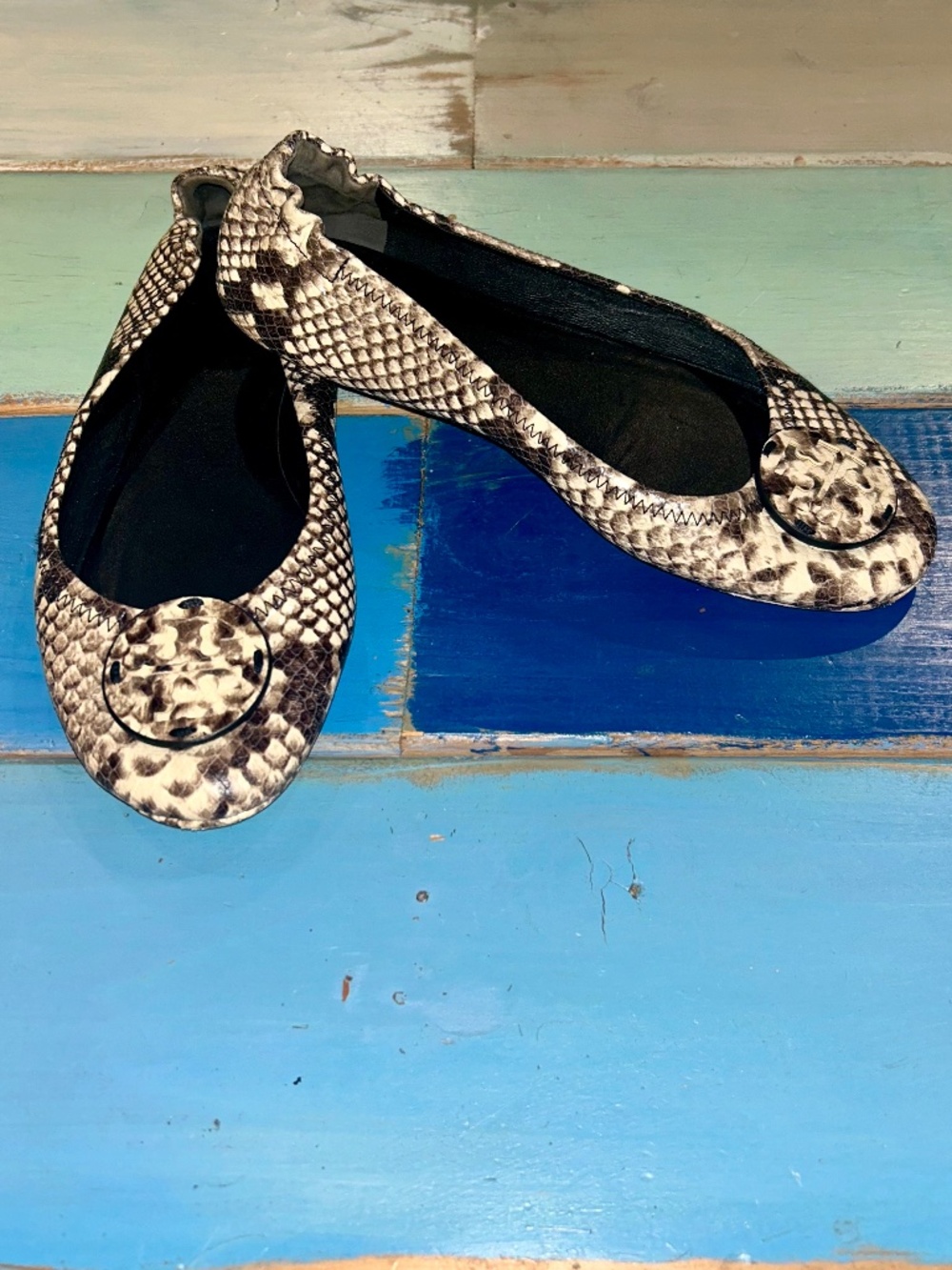 Tory Burch Reva Snakeskin Print Ballet Flats Logo Shoes Women’s Size 7
